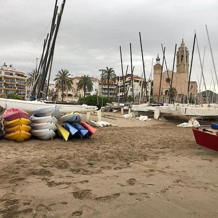 Love Sitges & Beach Екстериор снимка