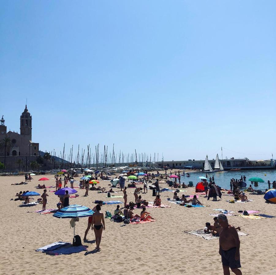 Love Sitges & Beach Екстериор снимка